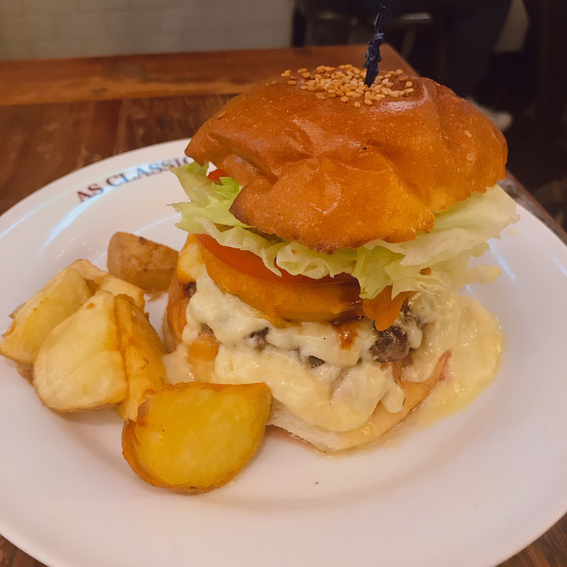 チーズアバランチバーガー(エーエス クラシックス ダイナー ROPPONGI HILLS)