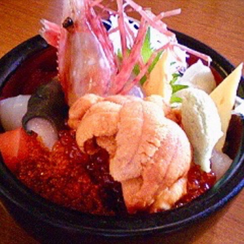 特上海鮮丼 ネタ12点盛り(ヤン衆料理 北の漁場)