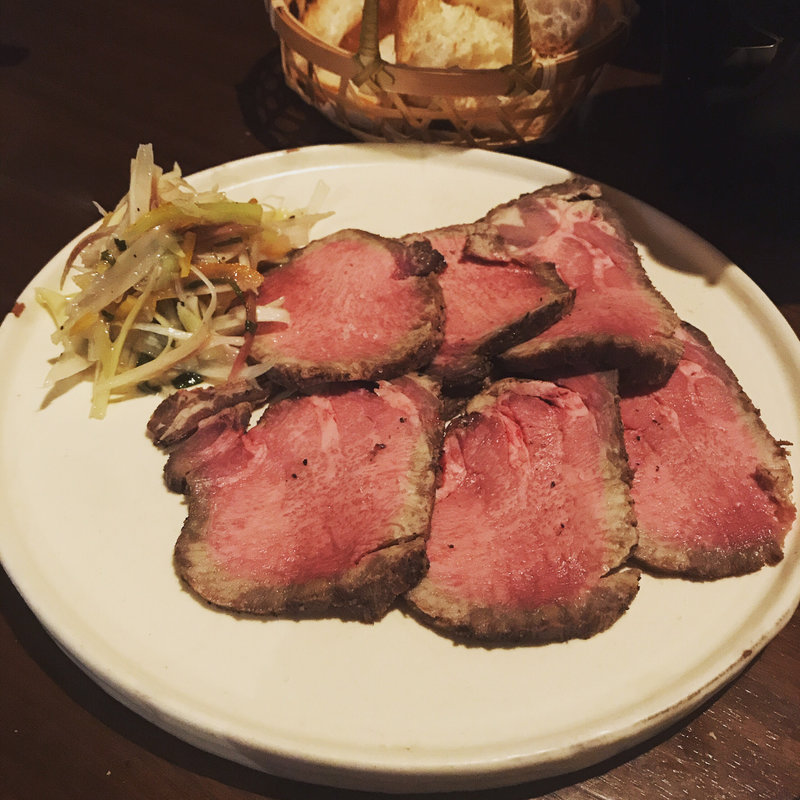 低温調理した牛舌のカルパッチョ(大衆ビストロ　瓦屋ROOT)