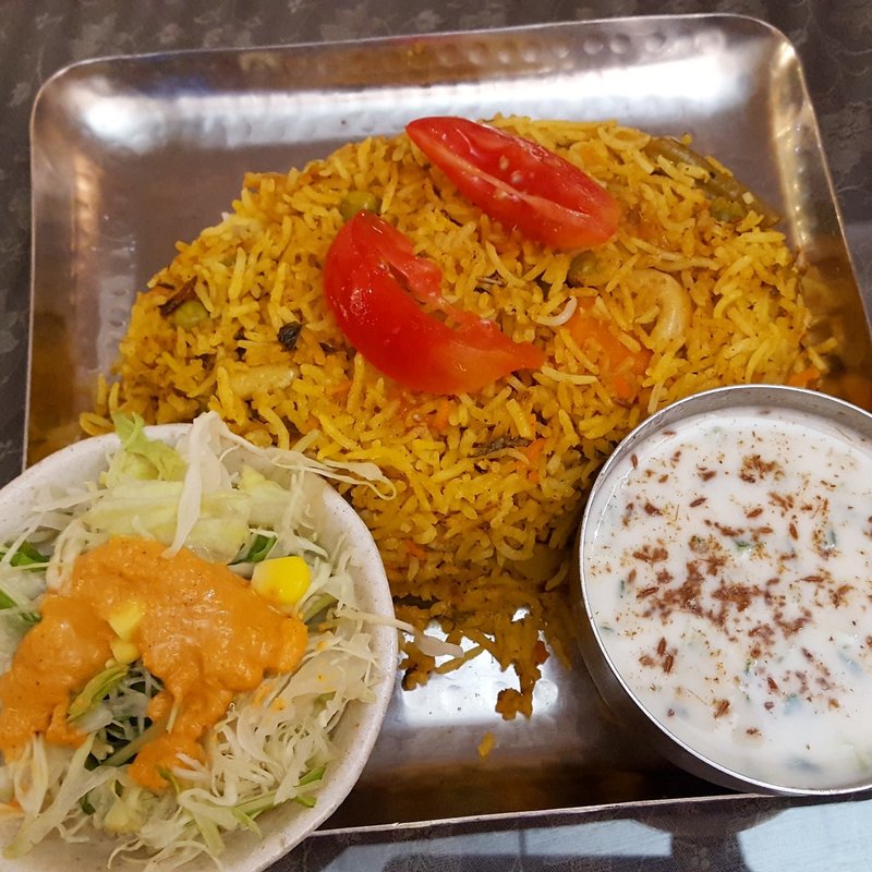 ハイデラバード ダムビリヤニ(ヴェジハーブサーガ)