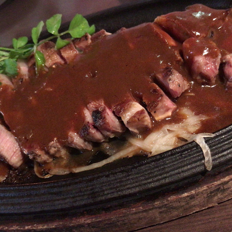 肉厚トンテキ(東口ミート酒場 )