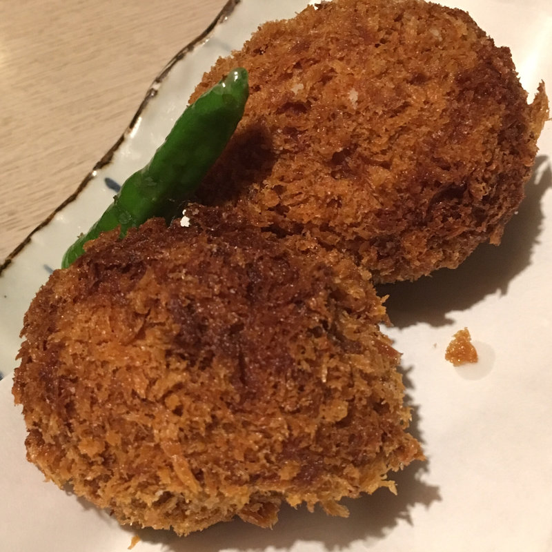 北海道産じゃが芋の手作りカニクリームコロッケ(音音 上野バンブーガーデン店)