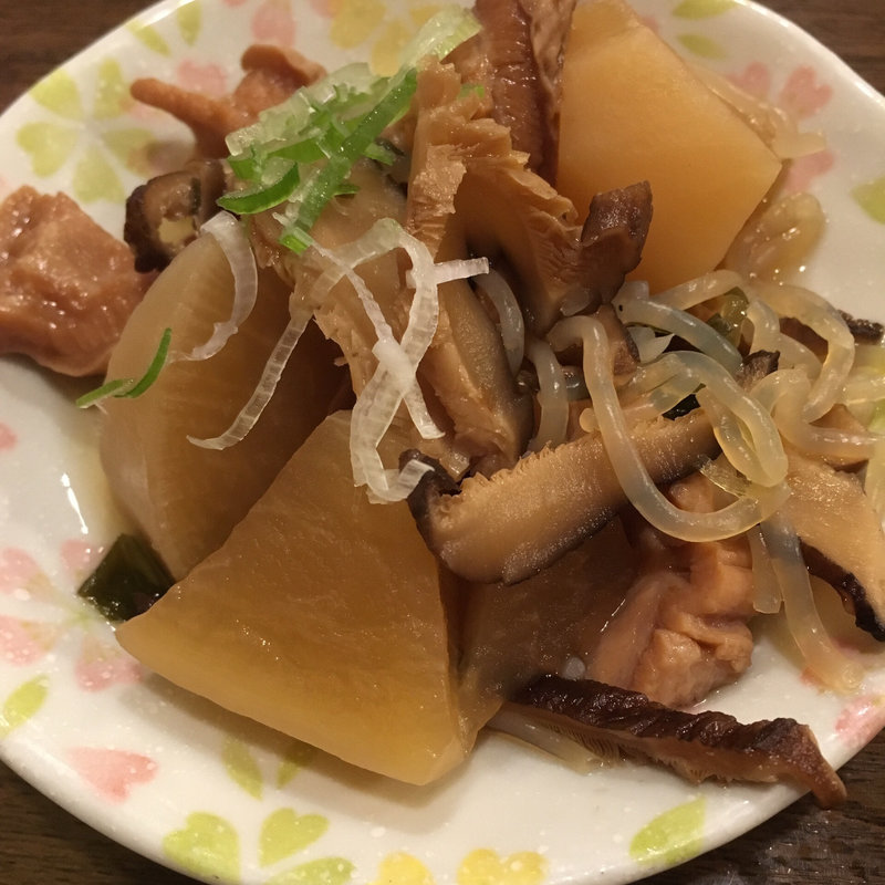 お通し(もつ処 やまり)