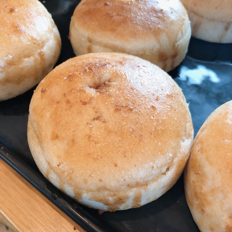 お醤油パン(地粉 パン  まる麦工房)