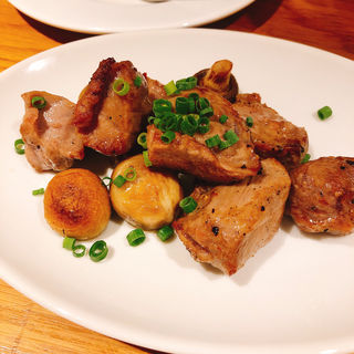 牛肉とマッシュルームのサイコロステーキ(MUSHROOM TOKYO（マッシュルームトーキョー 表参道）)