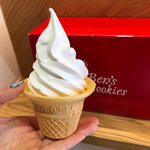 ヨーグルトソフトクリーム(Ben's Cookies ベンズ クッキーズ)