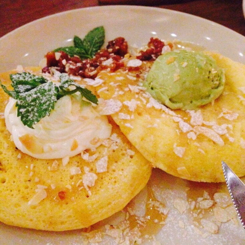 キャラメルナッツのパンケーキ(babel bayside kitchen)