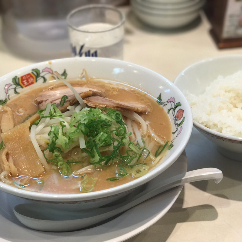 餃子の王将ラーメン(ライス小)(餃子の王将 西台駅前店)