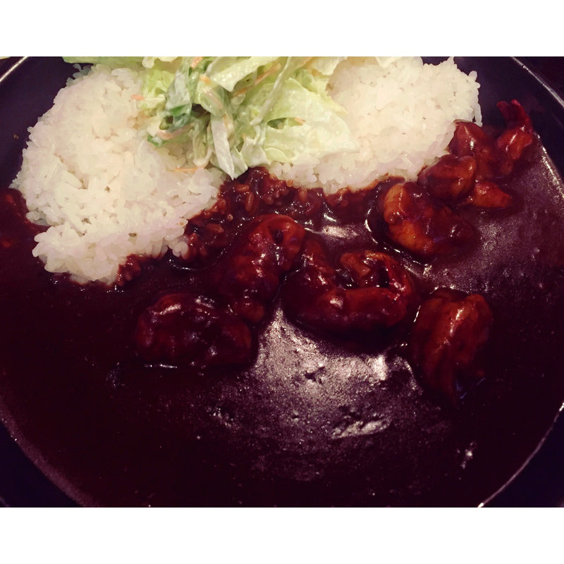 大エビのブツ切りカレー(サンアロハ みなとみらい山下公園本店 （珊亜呂波）)