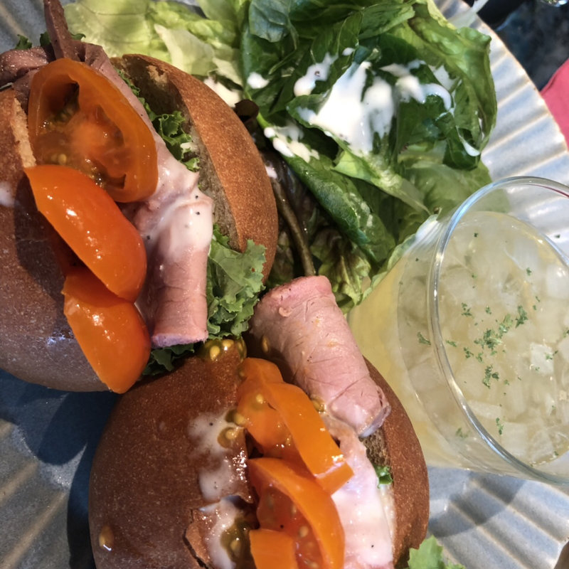 (青山フラワーマーケットティーハウス赤坂Bizタワー店)