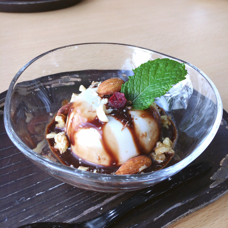 ピーナッツ胡麻豆腐(角濱ごまとうふ総本舗)