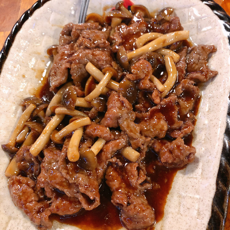 牛肉料理(中国茶房８心斎橋店（2022年5月31日 閉業）)