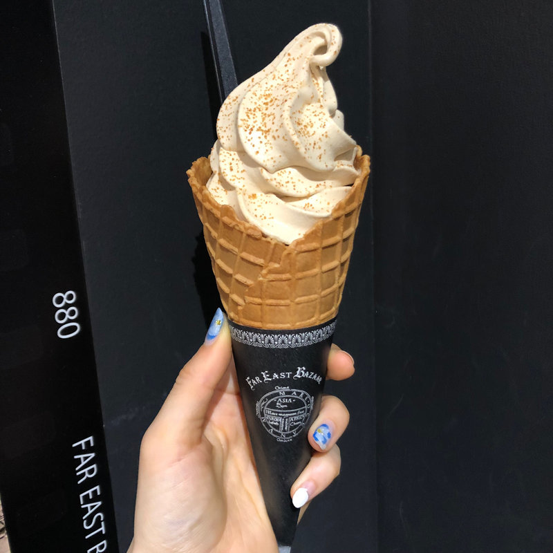 花蜜ソフトクリーム(FAR EAST BAZAAR 二子玉川店)