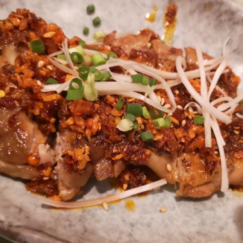 炙り鶏ももラー油(六味膳食)