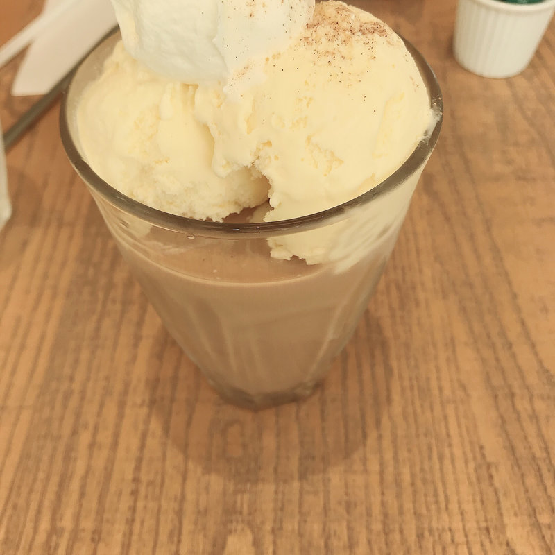 チャイラテフロート(アフタヌーンティー)