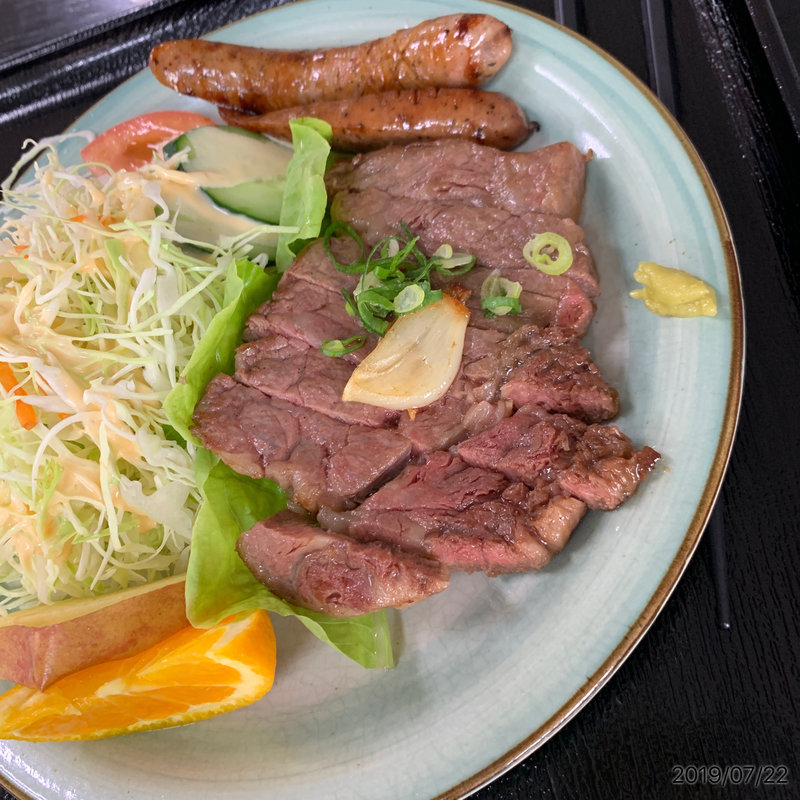 サーロインステーキ定食(髙見牧場直売所 安食の郷)