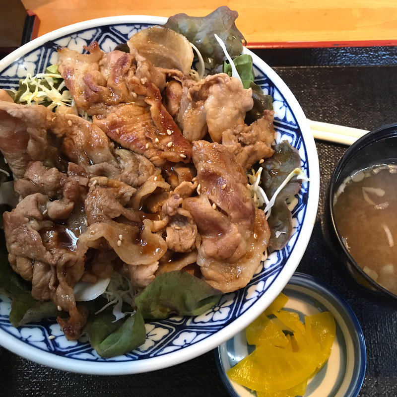 焼き肉丼(味処佐和 )
