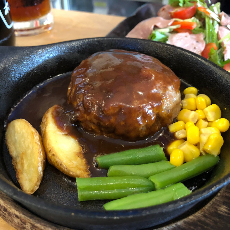 八郎ハンバーグ(八郎ミート酒場)