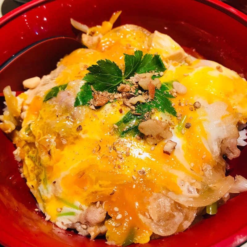 絶品親子丼(串焼き 合)