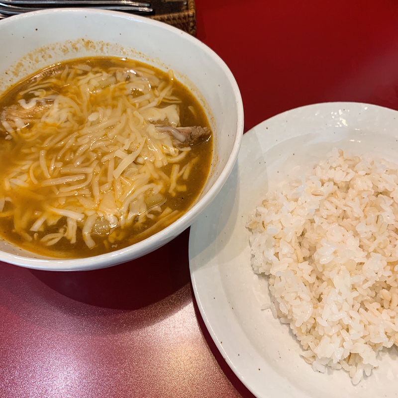 チキンとジャガイモのカレー チーズトッピング(sync)