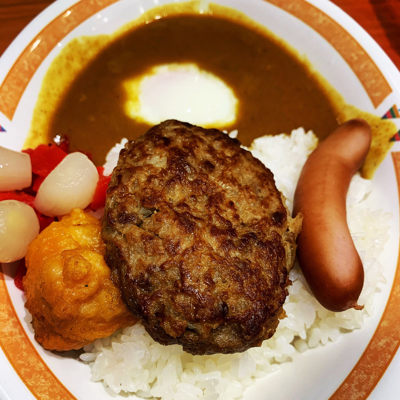 ミックスカレー(辛口)唐揚げトッピング(カレーショップ C＆C 新宿本店 )