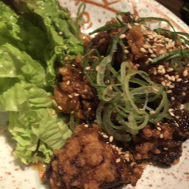 若鶏りの唐揚げ　ネギソース(魚とごはん つき灯り )