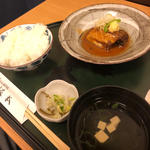 鯖の味噌煮定食(季節料理 根本)