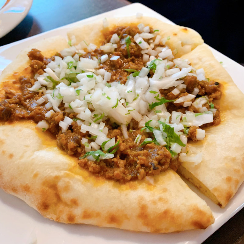 チーズナン(スパイス バル ザフラン)