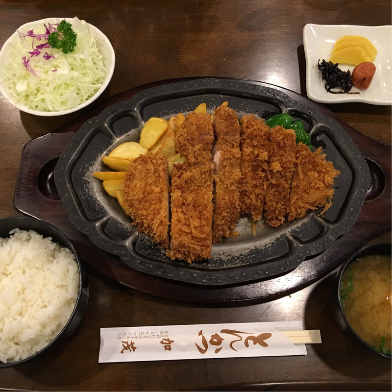 特選ロースカツ定食(とんかつ加茂 )
