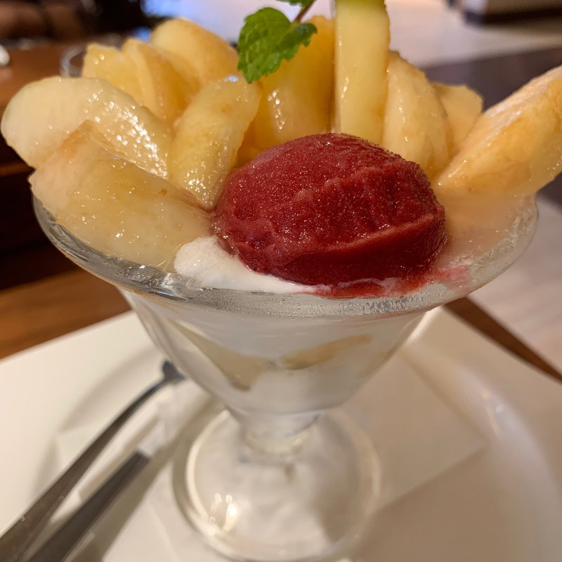 白桃パフェ(むさしの森珈琲 富山経堂店 )