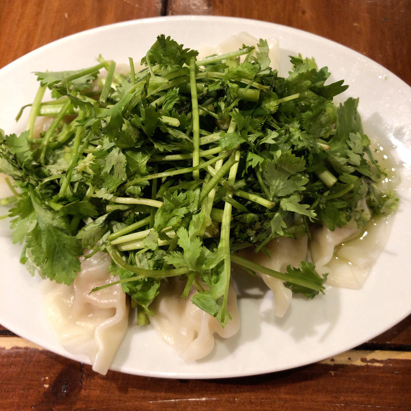 パクチー餃子(万豚記 ヨドバシ横浜)