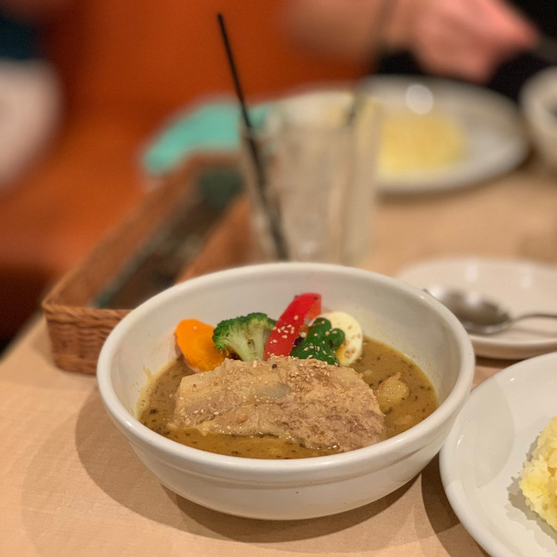 ポーク角煮と野菜のスープカレー(シュクル 自由が丘店)