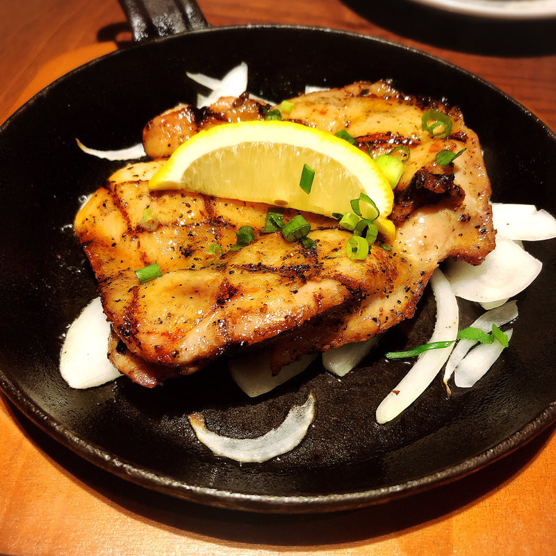 チキン　もも肉　ステーキ　200g(Brooklyn City Grill)