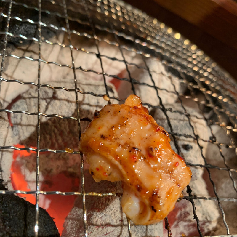 白コロ(神田焼肉 俺の肉 本店)