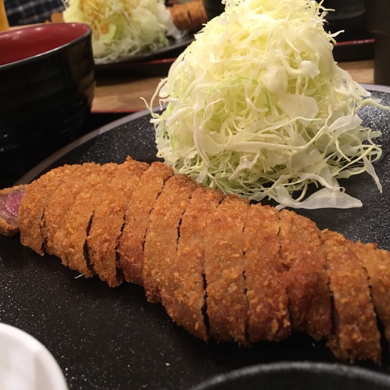 「牛かつ・麦めし・とろろ定食」(牛かつもと村 難波店 （ギュウカツモトムラ）)