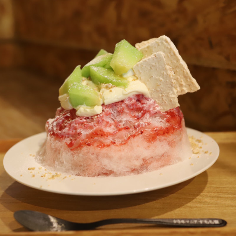 メロンのイートンメス(シェ アンディ ラボ （chez　andy　labo）)