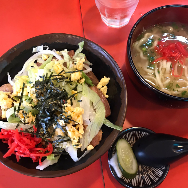 厚切り角煮丼＋ミニそば(沖縄料理護佐丸 / Okinawa Restaurant GOSAMARU)