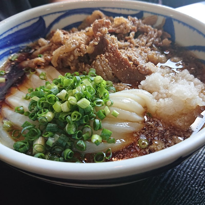肉ぶっかけうどん(さぬきうどん工房　麦笑)