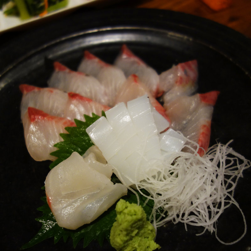 刺身盛り合わせ 3点盛り(壱岐の食材と日本酒のお店 髭達磨 姪浜駅本店)