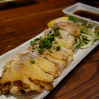 地鶏たたき(壱岐の食材と日本酒のお店 髭達磨 姪浜駅本店)