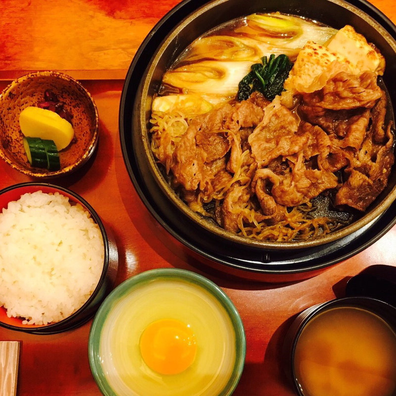 名代『牛鍋』　(牛鍋処 荒井屋 本店 横浜 すき焼き)