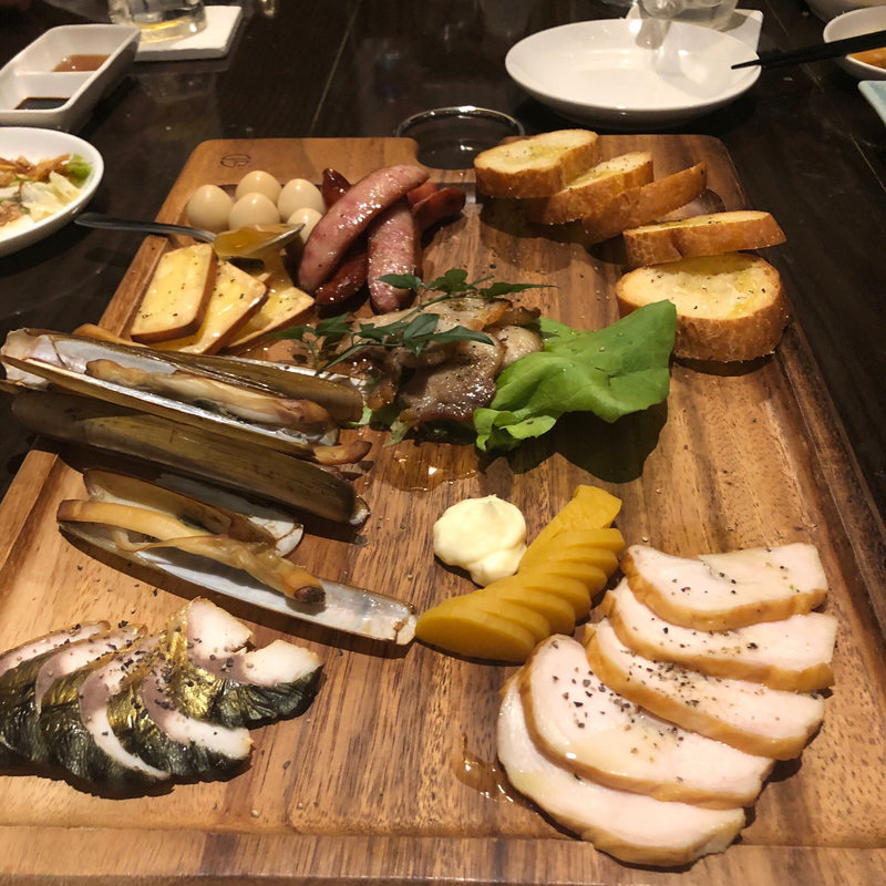 自家製燻製4種(スミヤキ エビス)