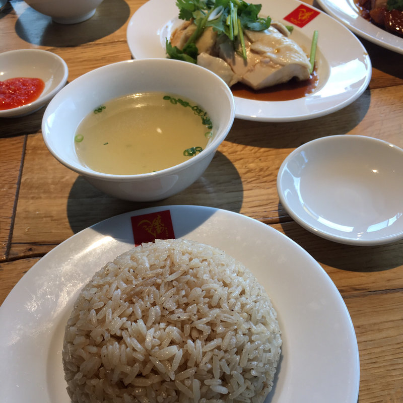 スチームチキンライス(威南記海南鶏飯 中野セントラルパーク店)