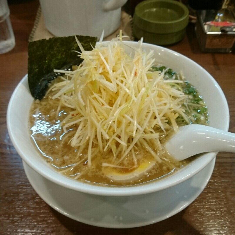 ねぎ盛りラーメン(とろこくチャーシュー ごとく （GOTOKU）)