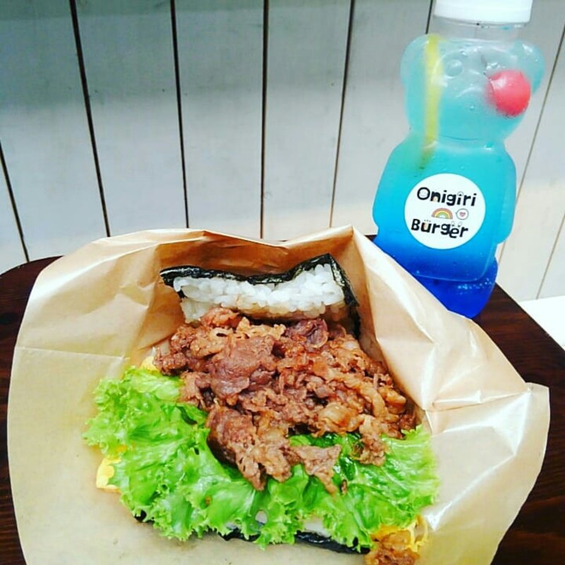 プレミアム神戸牛バーガー(おにぎりバーガー 黒門市場本店)