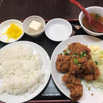 鶏の唐揚げ定食(大洋軒福島店)
