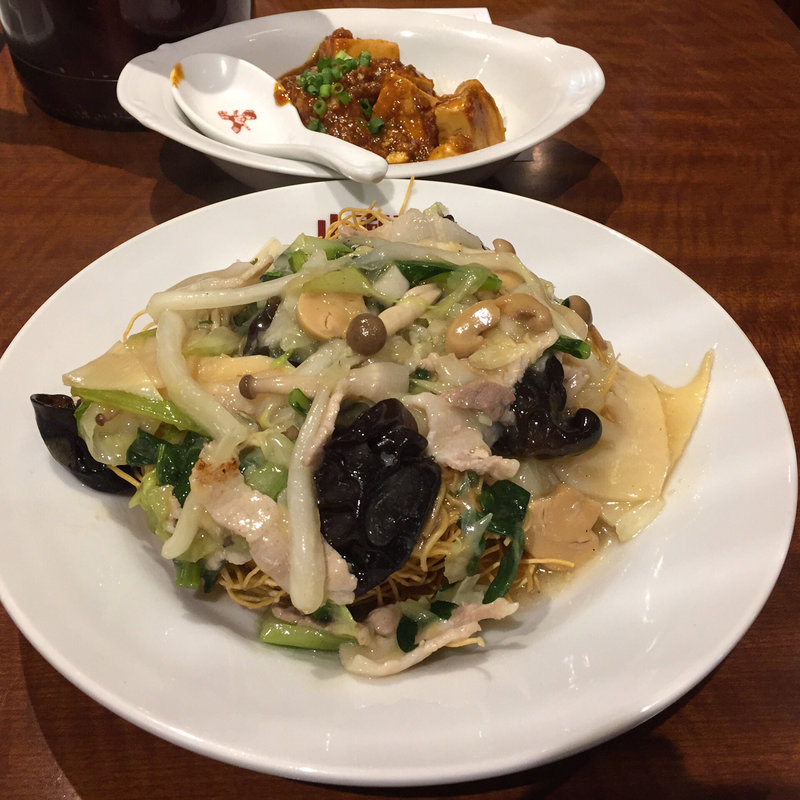 パリパリあんかけ焼そばとミニ麻婆豆腐丼(小燕京)