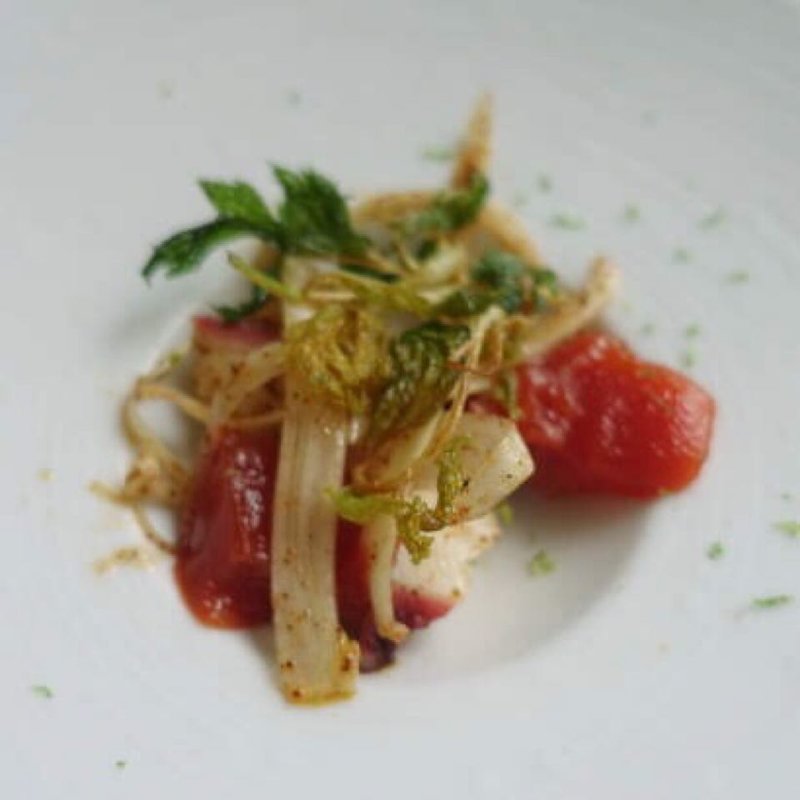 タコのセロリマリネ フルーツトマトのジュレ(ラ・レガラード)