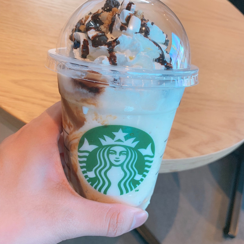 キャラメルスモアフラペチーノ(スターバックス)