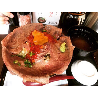 肉ドレス海鮮丼(肉ドレス海鮮丼 渋谷道玄坂店)